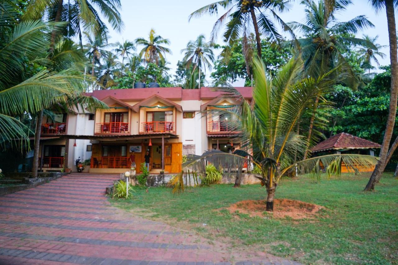 Club 7 Beach Resort Kannur Exterior foto