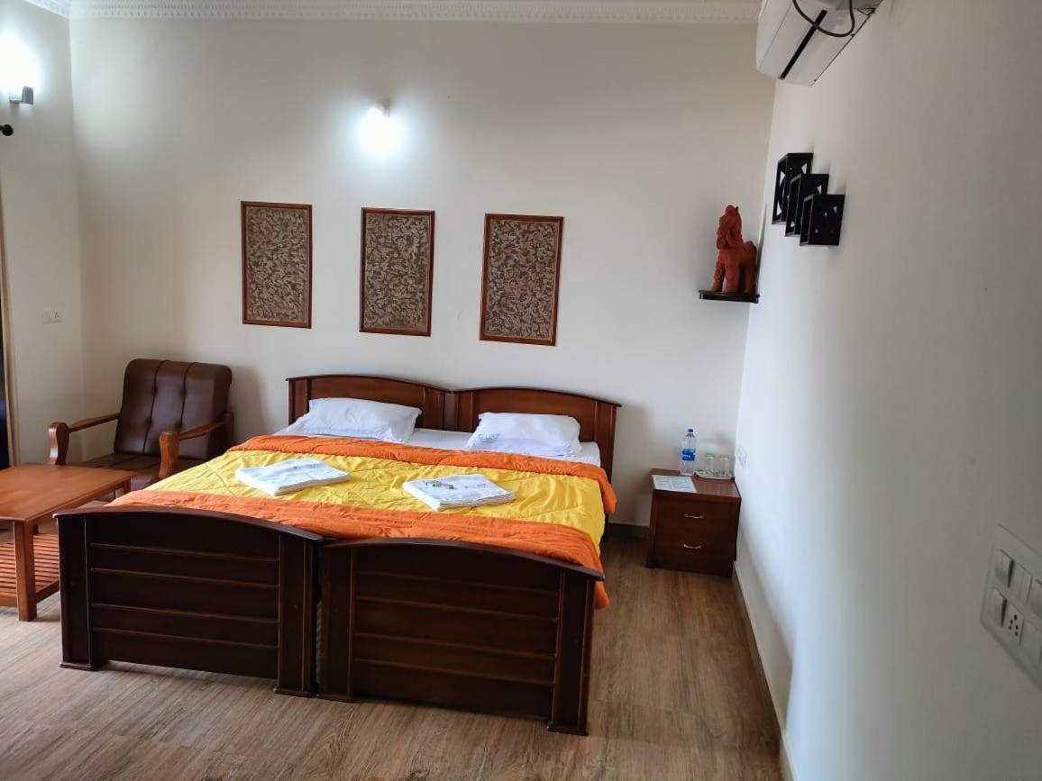 Club 7 Beach Resort Kannur Quarto foto