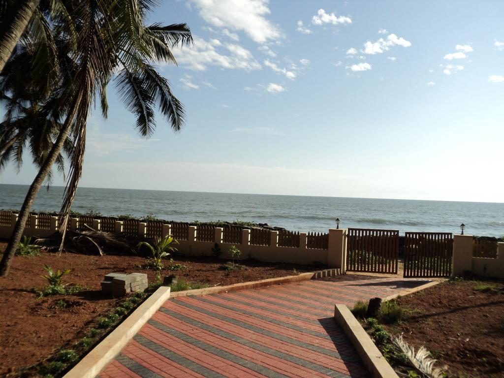 Club 7 Beach Resort Kannur Quarto foto